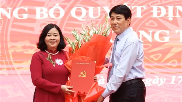 Đồng chí Bùi Thị Minh Hoài giữ chức Bí thư Thành ủy Hà Nội