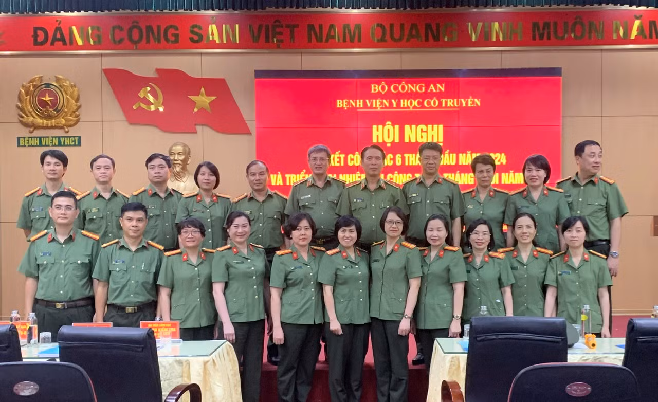 Sơ kết 6 tháng đầu năm Bệnh viện Y học cổ truyền Bộ Công an -0