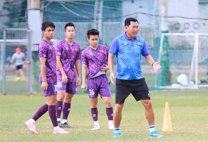 U19 Việt Nam bắt đầu thích nghi -0