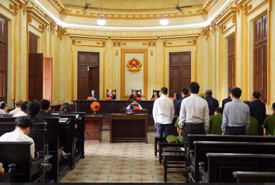 Thế chấp kho gạo rỗng cho AB Bank, giám đốc lãnh án chung thân -0