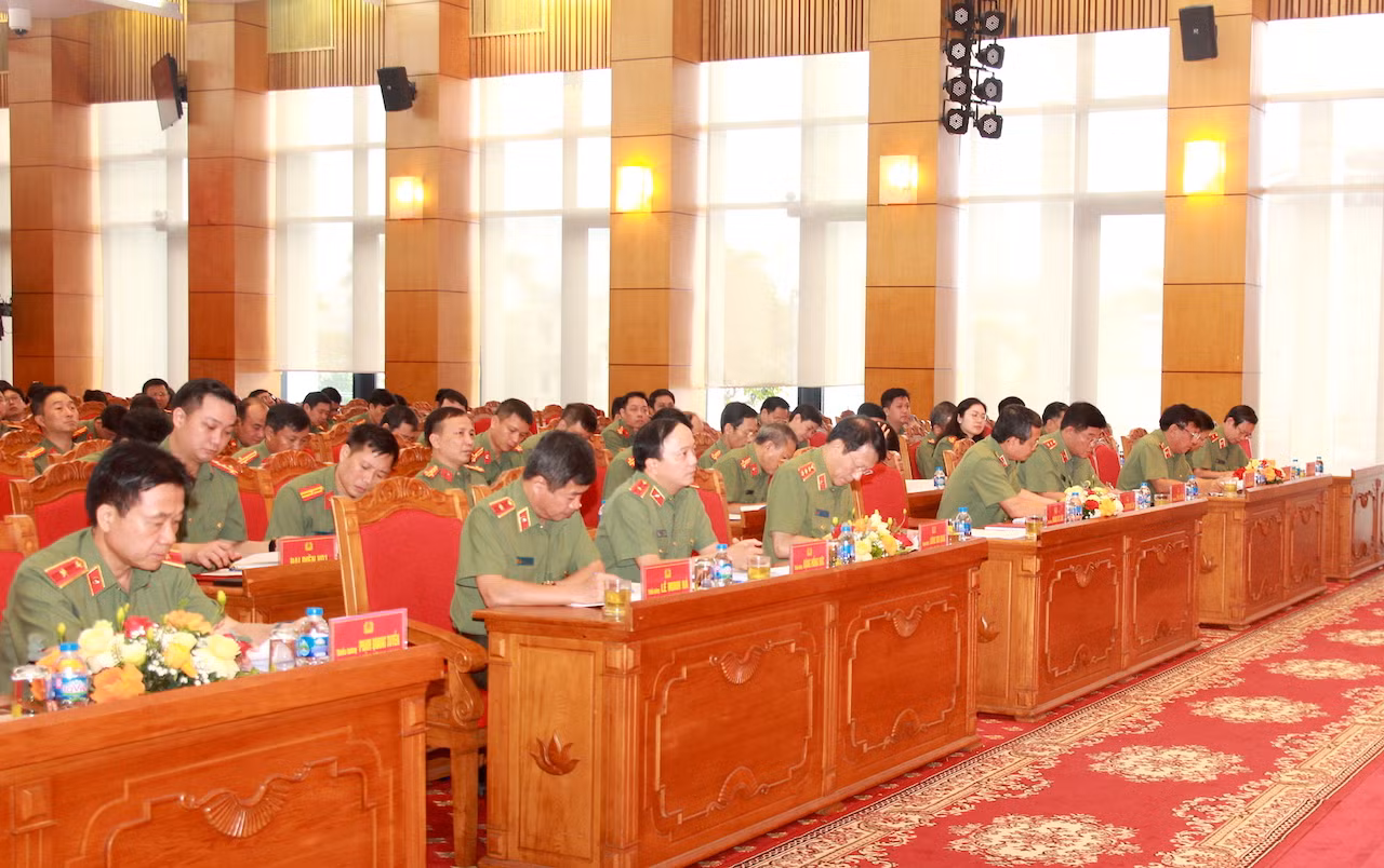 Triển khai toàn diện công tác tổ chức cán bộ với tinh thần 