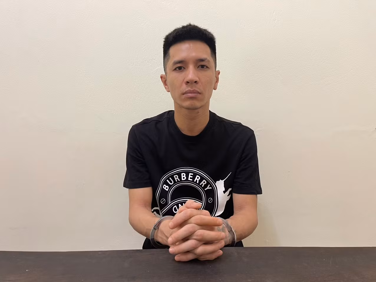 doi tuong nguyen tuan anh.jpg -0