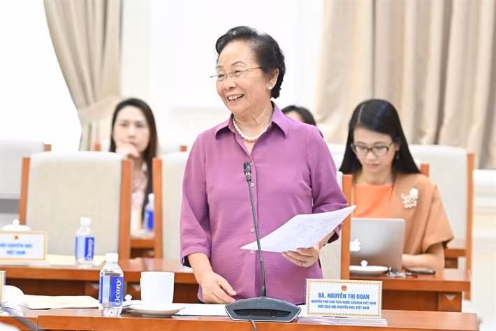 Cấp giấy phép hành nghề đối với nhà giáo: Tránh chồng chéo, gây phiền hà tốn kém cho nhà giáo và nhà nước -0