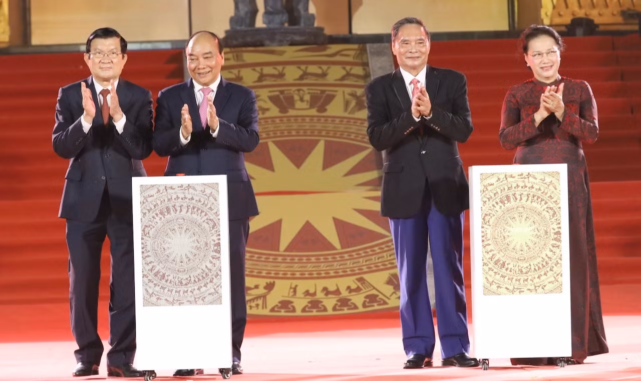 Chủ tịch nước Nguyễn Xuân Phúc dự lễ khánh thành Đền thờ Vua Hùng tại TP Cần Thơ -0