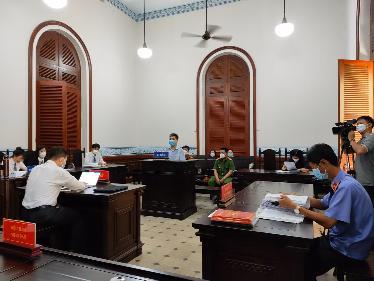 Nhà báo Nguyễn Hoài Nam bị phạt 3 năm 6 tháng tù -0