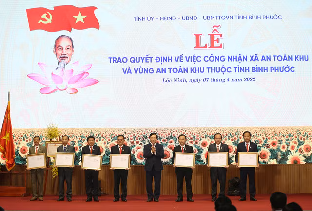 Kỷ niệm 50 năm ngày giải phóng huyện Lộc Ninh -0