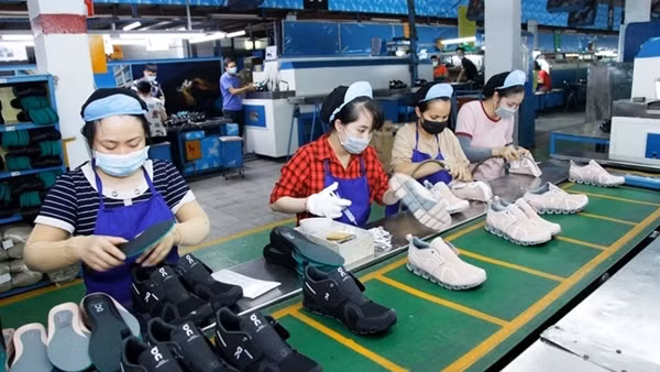Ngân hàng Chính sách giải ngân gần 4.800 tỷ đồng trả lương phục hồi sản xuất