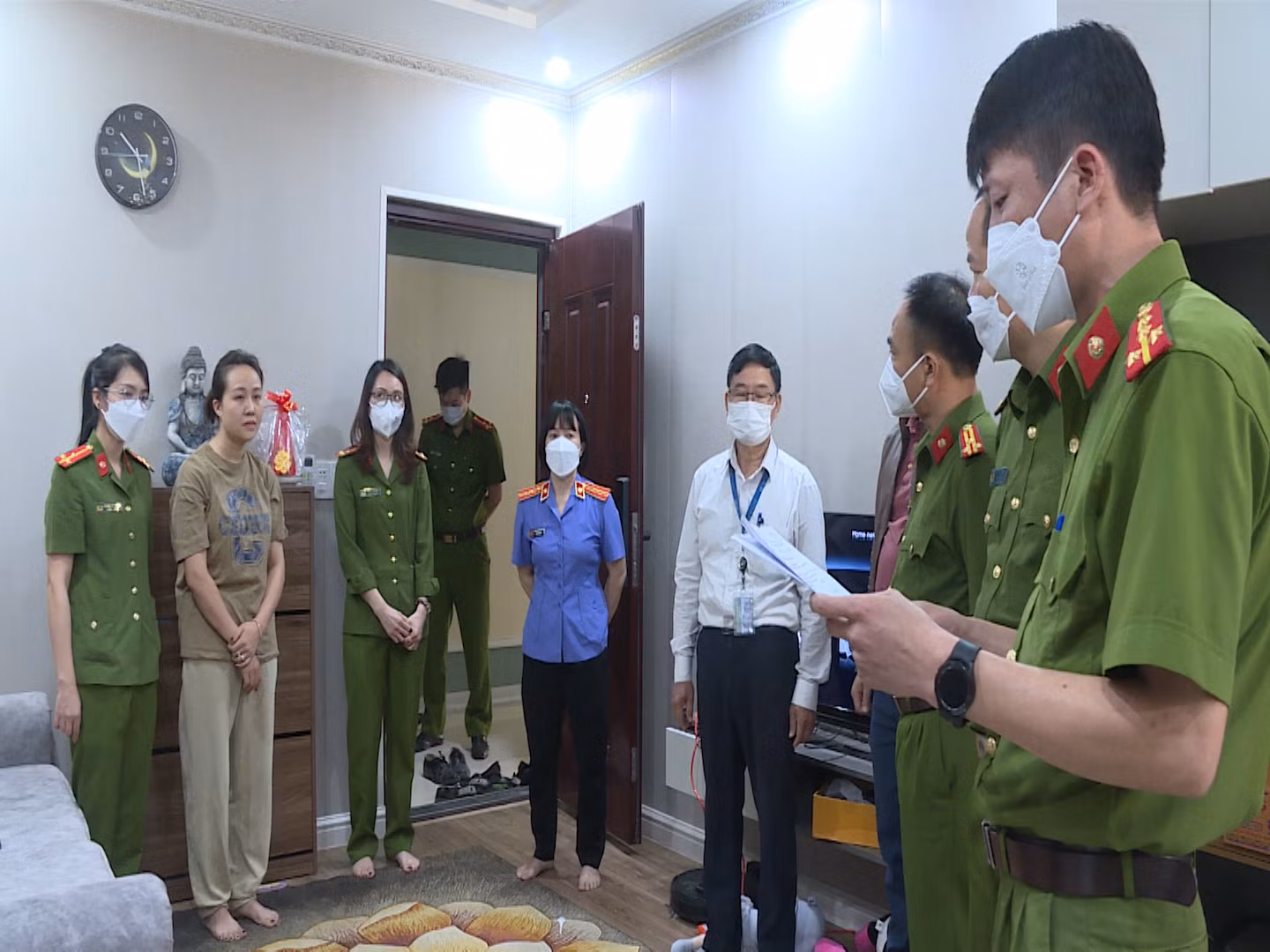 Mắc bẫy kêu gọi hùn vốn làm ăn, nhiều người bị lừa tiền -0