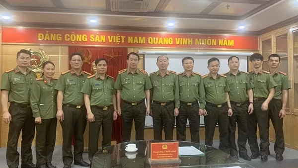 Đổi mới mạnh mẽ công tác xây dựng phong trào toàn dân bảo vệ ANTQ