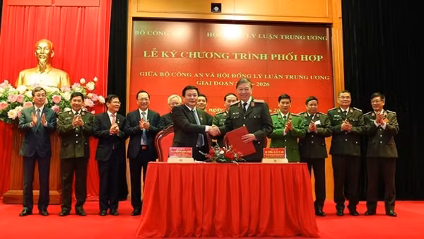 Chặng đường 10 năm của hội đồng lý luận Bộ Công an và những yêu cầu, nhiệm vụ đặt ra trong tình hình mới