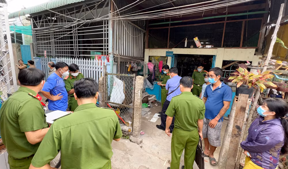 Giết chết vợ vì ghen tuông -0