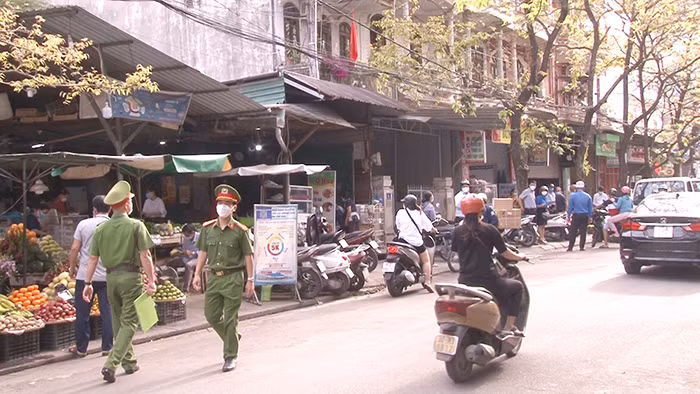 Tuổi trẻ Cố đô Huế chung tay giải quyết trật tự đô thị -0