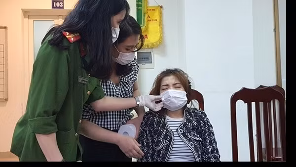 Đốt cổng nhà vì tranh chấp mua bán đất từ 10 năm trước ảnh 4