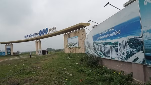 Những dự án nghìn tỷ của FLC ở miền Trung đang “đắp chiếu”