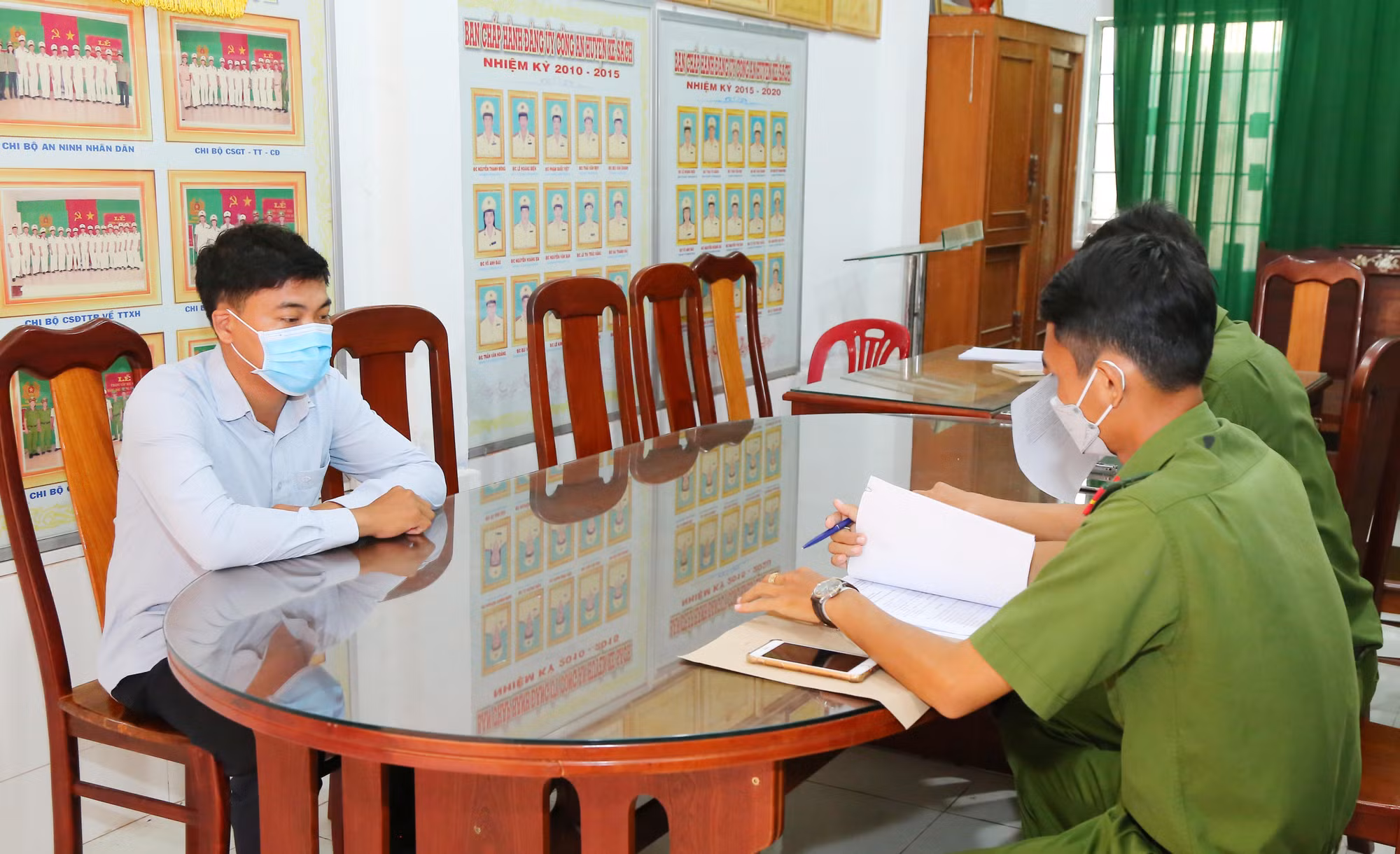 Bịa chuyện bị hack tài khoản mất 500 triệu để không phải trả nợ -0