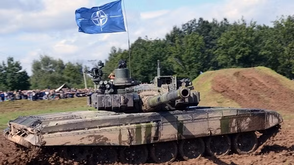 NATO ''bơm" vũ khí hạng nặng cho Ukraine bất chấp cảnh báo của Nga ảnh 2
