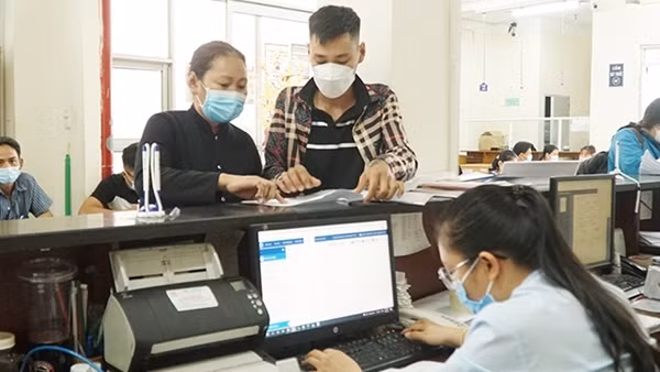 Người lao động nên cân nhắc những thiệt thòi khi nhận bảo hiểm xã hội một lần ảnh 3