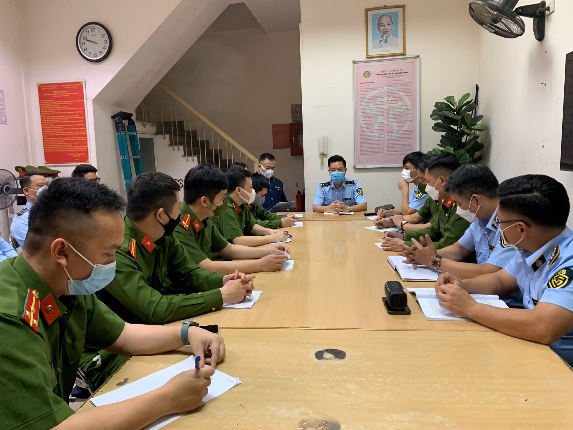 Đồng loạt 