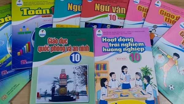 Phê duyệt sách giáo khoa quốc phòng và an ninh lớp 10
