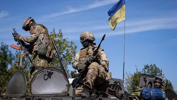 Tổng thống Ukraine muốn "vừa đánh, vừa đàm" nhằm kết thúc chiến tranh ảnh 2