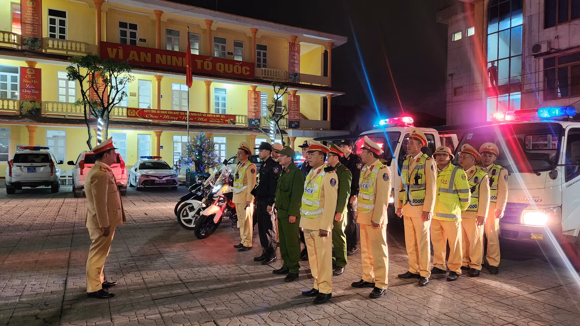 Đo nồng độ cồn “ xuyên đêm, xuyên Tết” -0