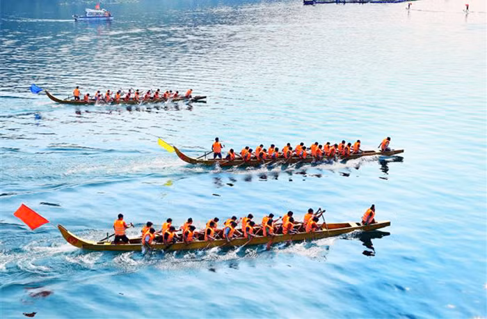 Phát huy giá trị Lễ hội đua thuyền gắn với phát triển du lịch vùng lòng hồ thủy điện Sơn La -0