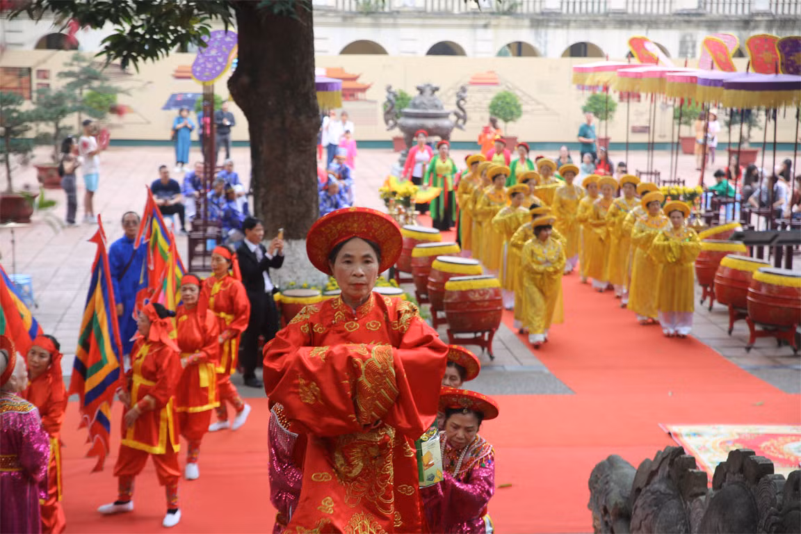 Hoàng thành Thăng Long rực rỡ ngày khai xuân -1