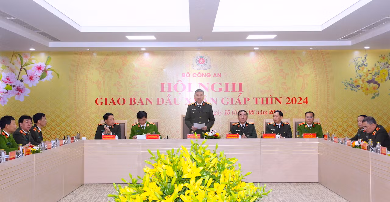 Quyết tâm thực hiện mục tiêu, nhiệm vụ ngay từ ngày đầu, tháng đầu của năm mới -1