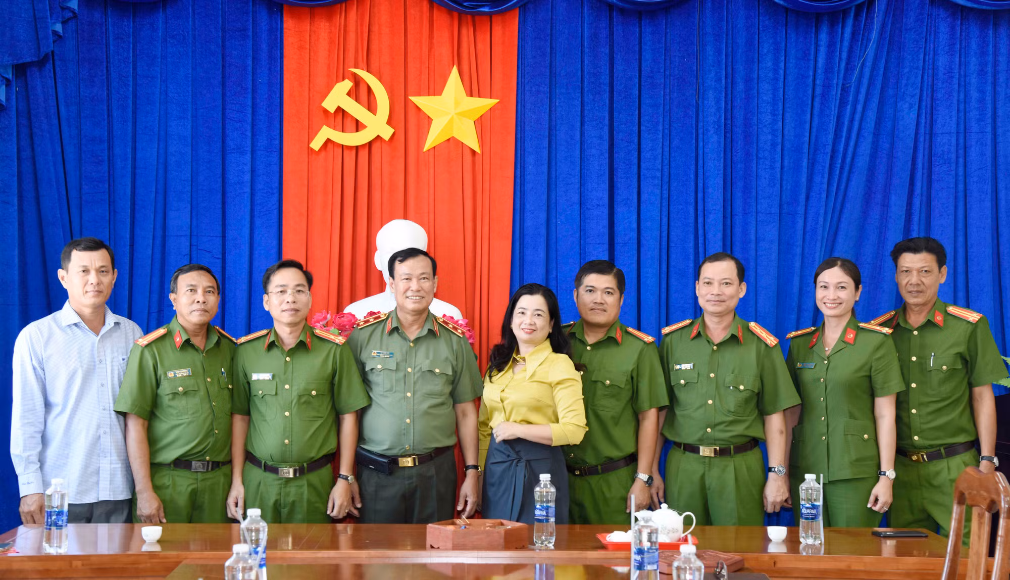 Trung tướng Lê Tấn Tới thăm, chúc Tết Công an TP Cà Mau -0