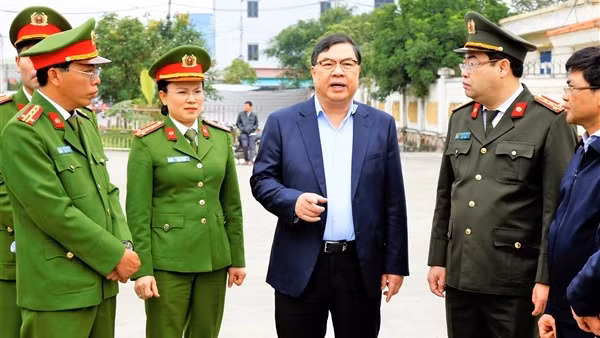 Công an tỉnh Nam Định xuyên đêm đảm bảo ANTT Lễ hội chợ Viềng
