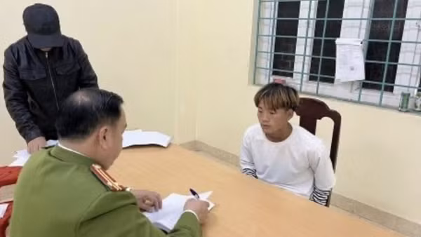 Khen thưởng các đơn vị truy bắt nhanh đối tượng giết người trong đêm 29 Tết