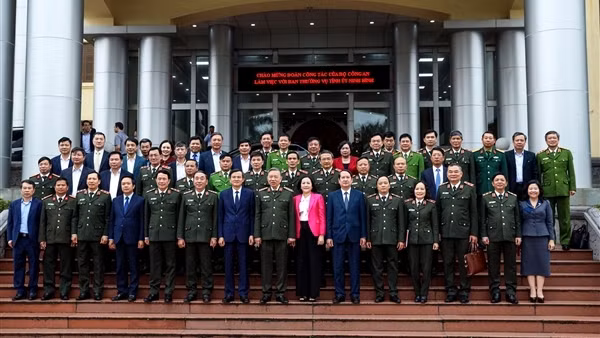 Bộ trưởng Tô Lâm làm việc với Ban Thường vụ Tỉnh ủy Ninh Bình