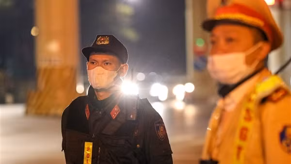 Đêm giao thừa không ngủ cùng các chiến sĩ Cảnh sát 141