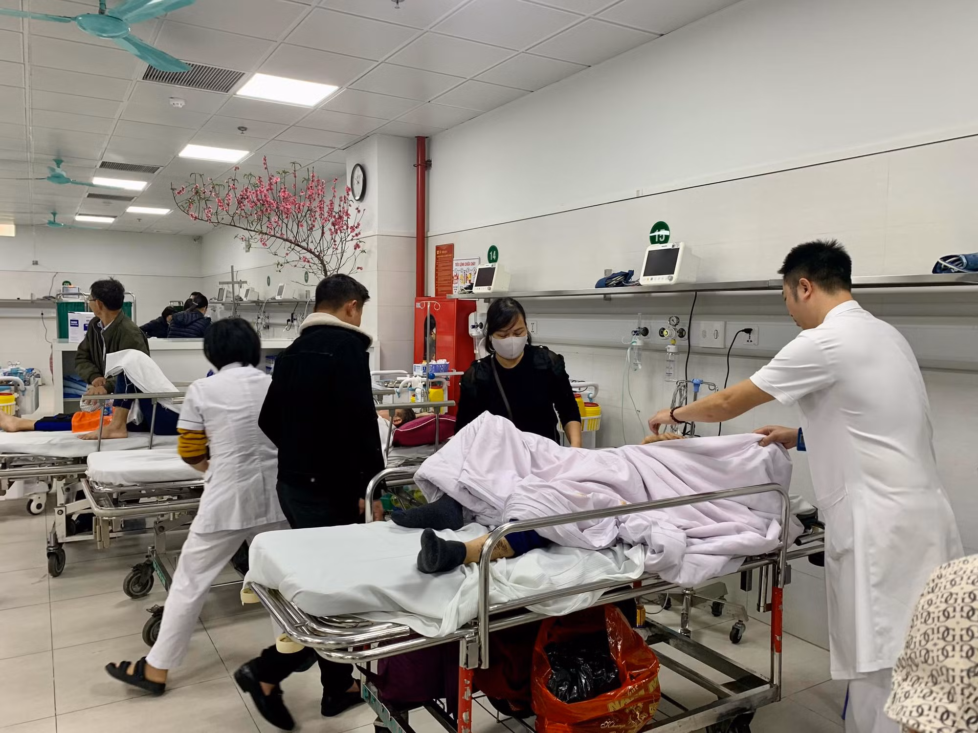 Một nửa số ca cấp cứu tai nạn giao thông ở Bệnh viện Hữu nghị Việt Đức có uống rượu, bia -0