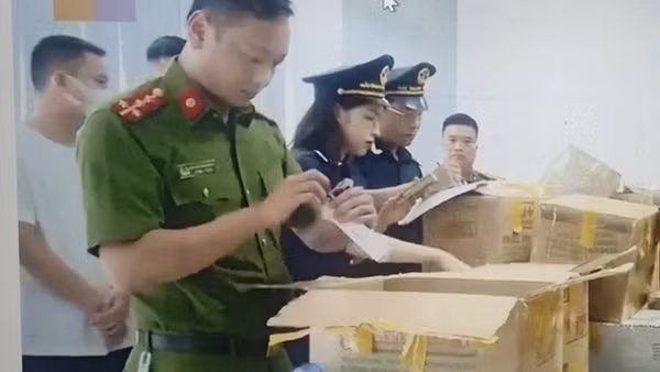 Truy tố Giám đốc vận chuyển trái phép hàng hóa nhiều tỷ đồng từ nước ngoài về Việt Nam