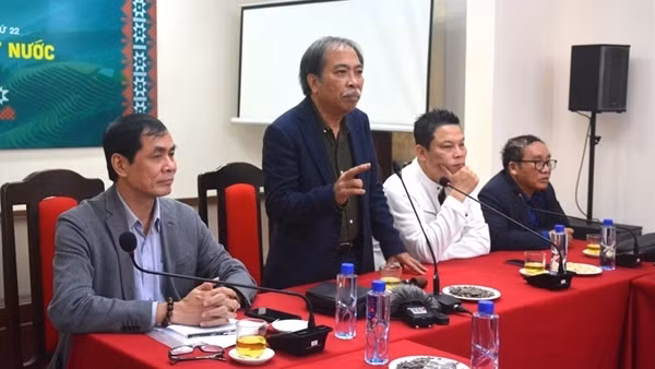 Ngày Thơ Việt Nam lần thứ 22 đề cao tinh thần đại đoàn kết dân tộc