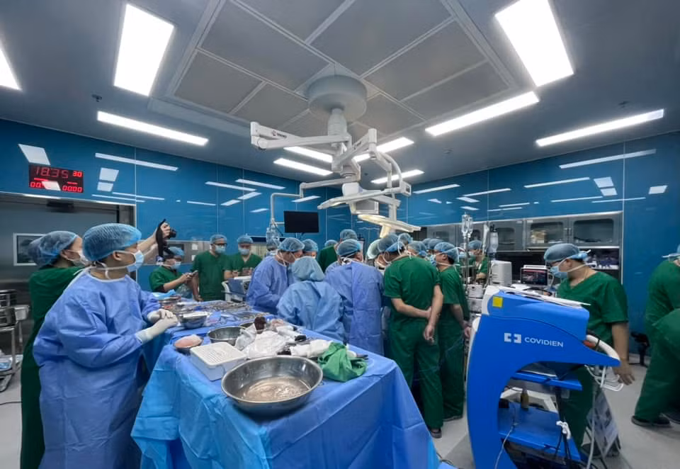 Nữ sinh viên ghép 2 phổi vào chiều 30 Tết hồi sinh ngoạn mục -0