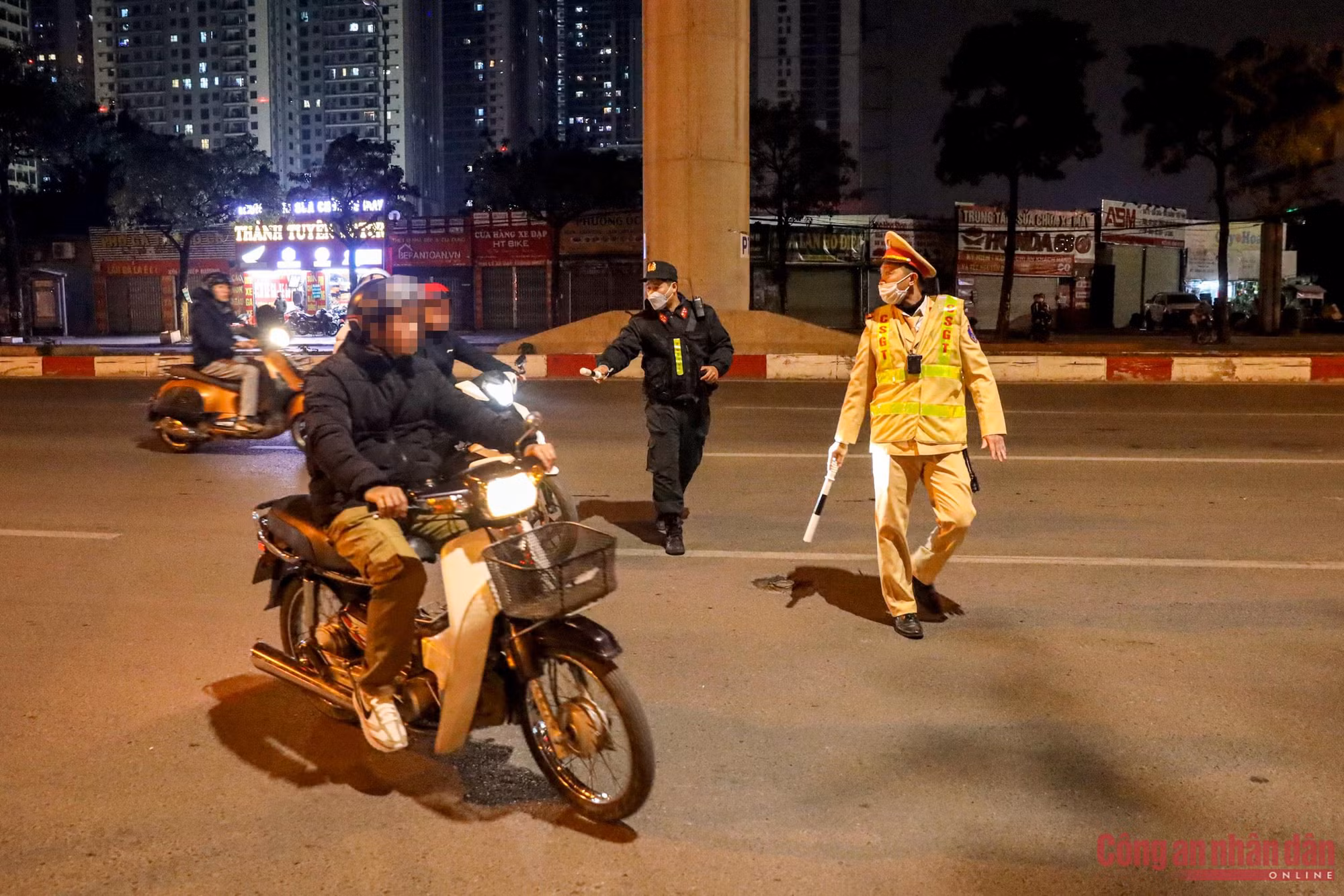 Đêm giao thừa không ngủ cùng các chiến sĩ Cảnh sát 141 ảnh 2 a1.jpg -0