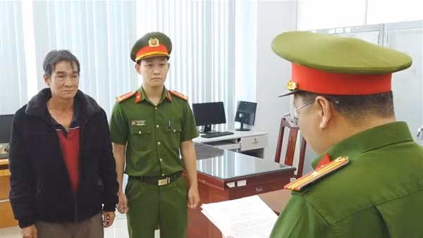Hai đối tượng bị khởi tố vì sản xuất cà phê... giả