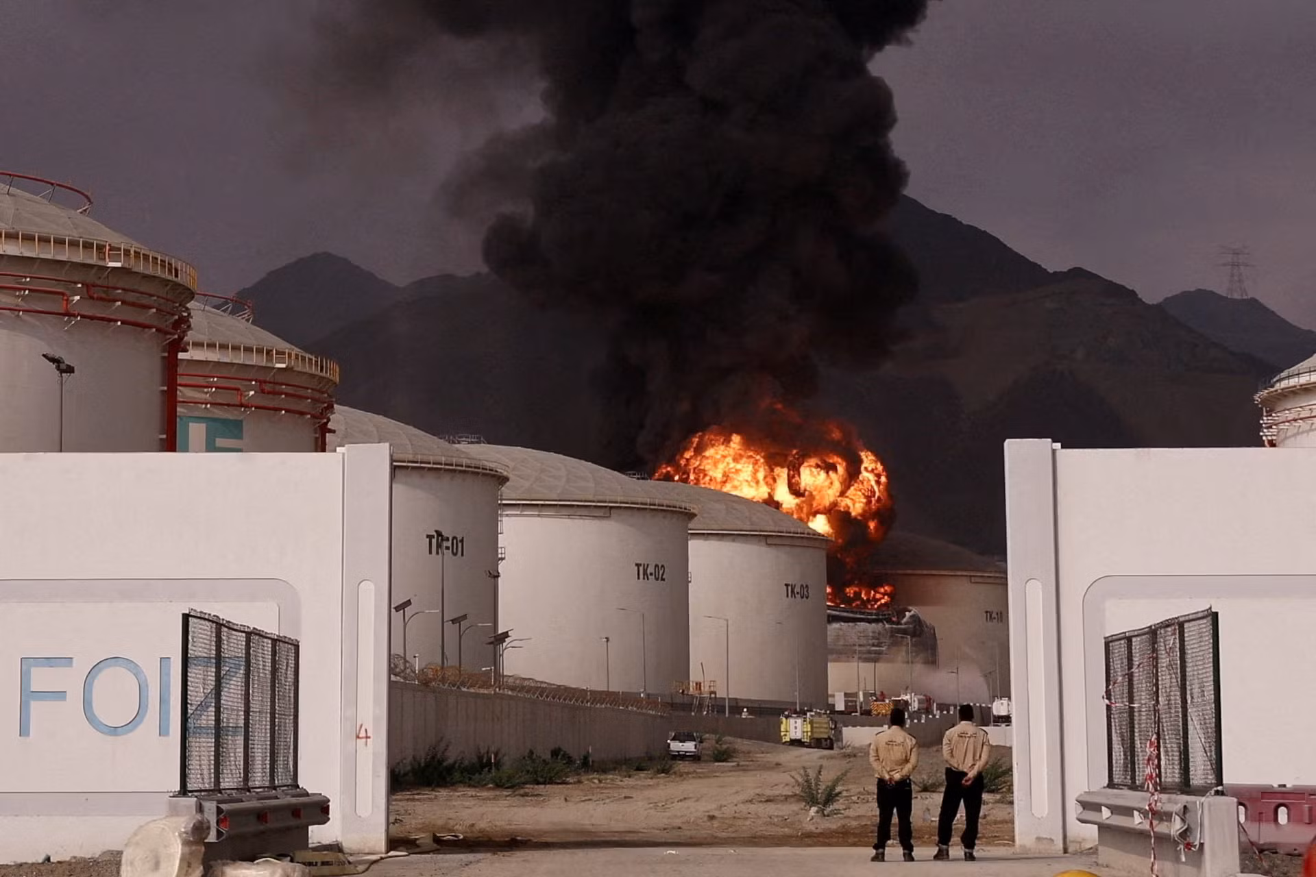 Các bên đưa ra tuyên bố trái chiều về thời điểm kết thúc xung đột tại Iran -0