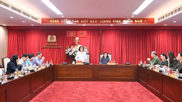 Đoàn kiểm tra, giám sát số 04 của Bộ Chính trị làm việc với Đảng bộ Công an Trung ương
