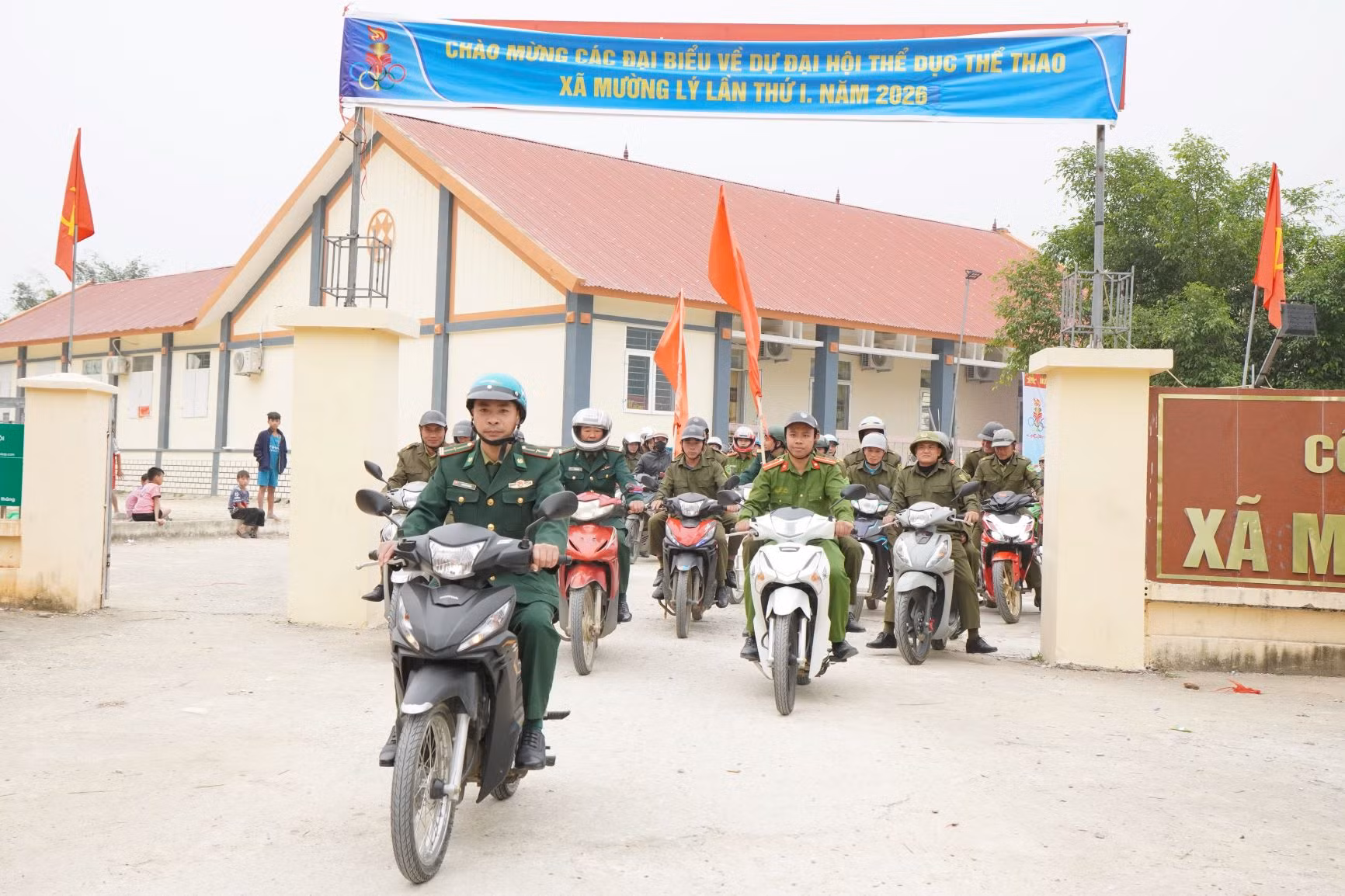 Siết chặt an ninh địa bàn biên giới trước “ngày hội lớn” -0