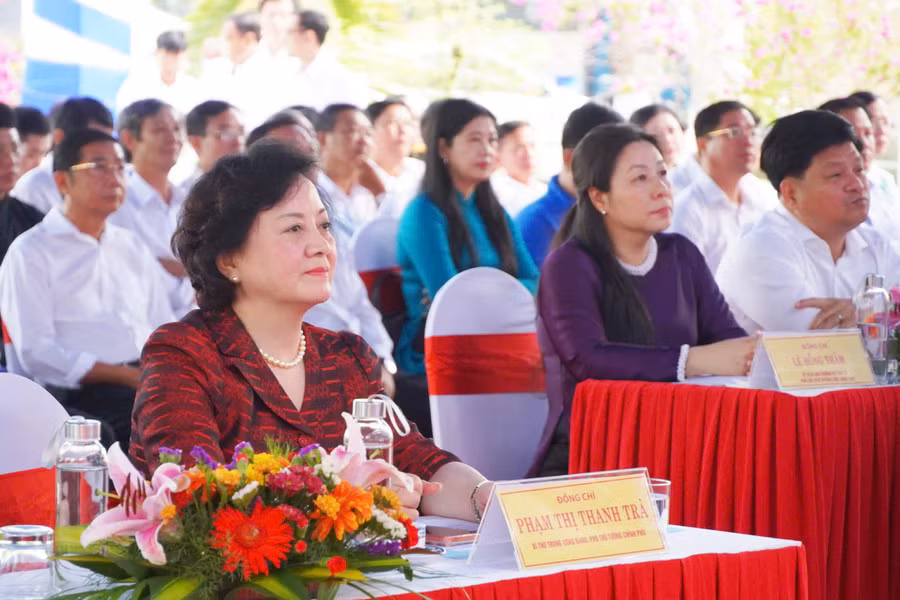 Thu hẹp khoảng cách vùng miền, xây dựng 