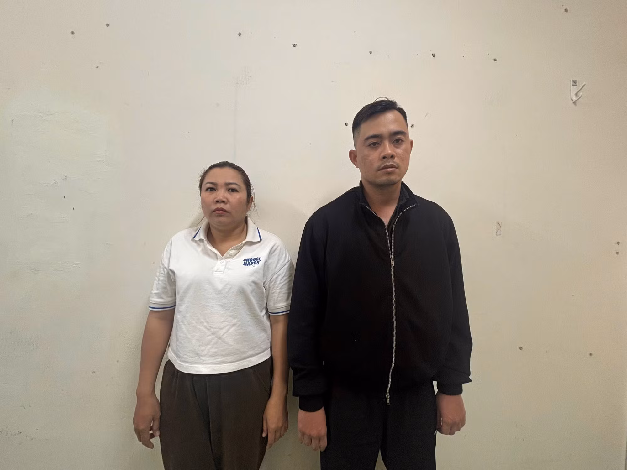 Quảng Ngãi: Triệt xóa 2 tụ điểm đánh bạc dưới hình thức lô, đề với số tiền hàng trăm triệu đồng -0