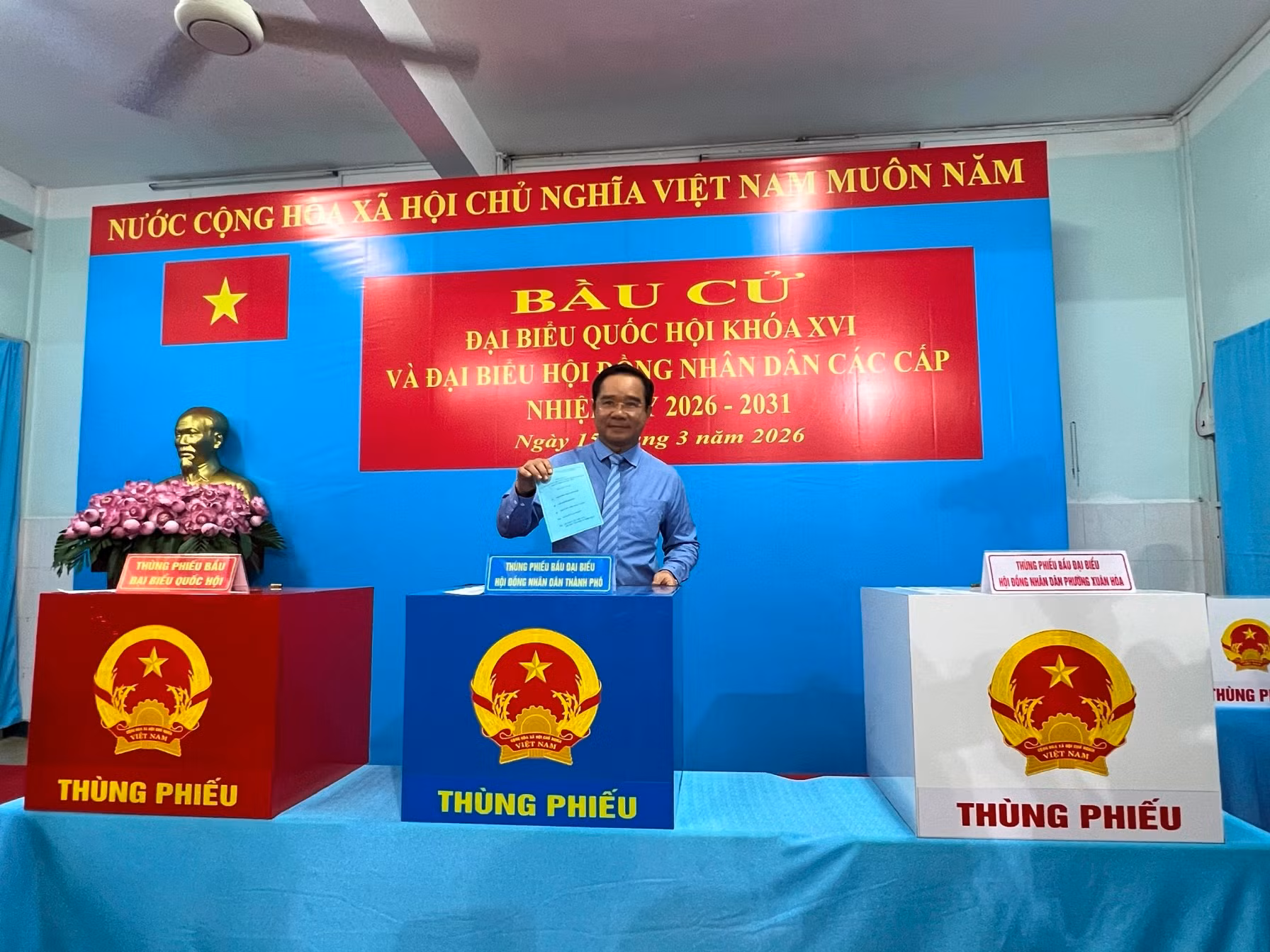 Cử tri TP Hồ Chí Minh nô nức tham gia bầu cử -0