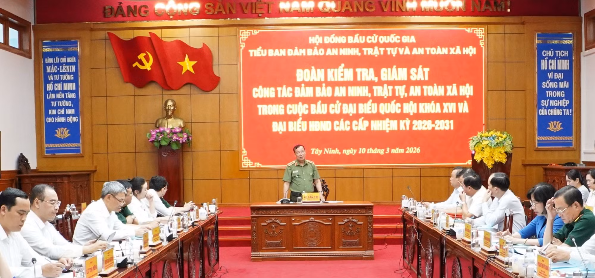 bau4.jpg -0