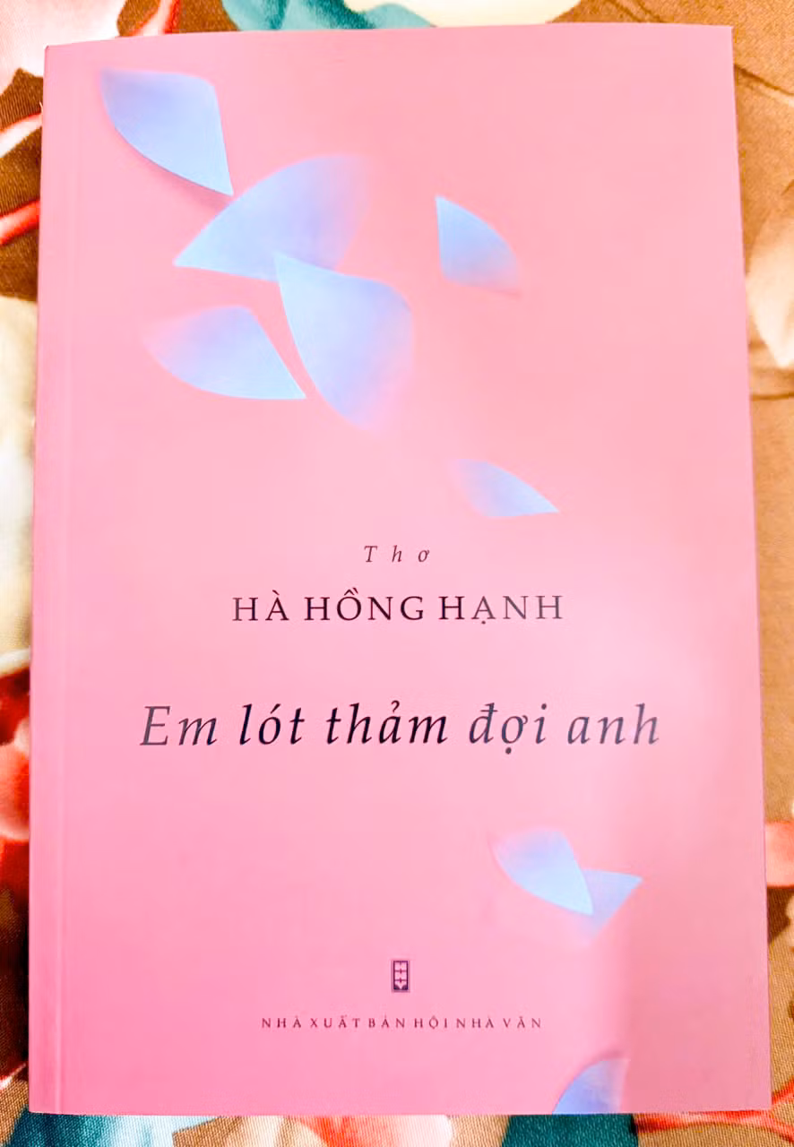 Hà Hồng Hạnh lần theo mùi hương ngày cũ -0