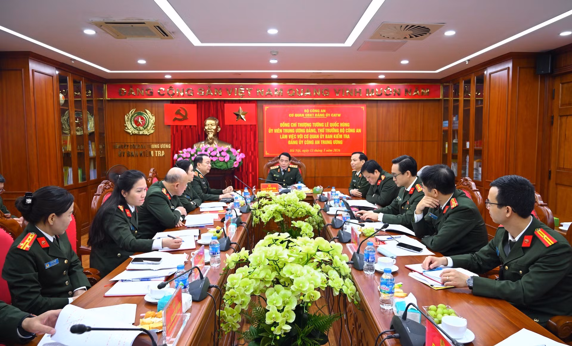Cơ quan Ủy ban kiểm tra Đảng ủy Công an Trung ương phải gương mẫu đi đầu trong tất cả các mặt công tác -2