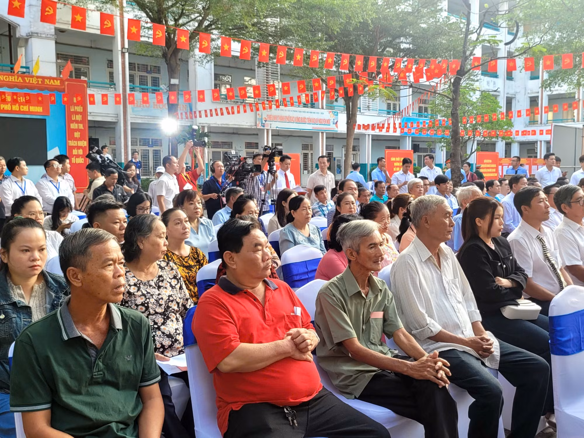Chủ tịch Quốc hội Trần Thanh Mẫn dự lễ khai mạc bầu cử tại TP Hồ Chí Minh -3