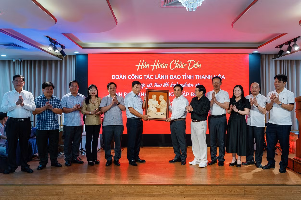 Ban Thường vụ Tỉnh ủy Thanh Hóa thăm và làm việc tại Tỉnh An Giang và Tập đoàn Sao Mai -0